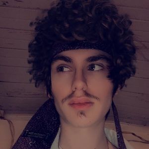 Meet your Posher, Garrett